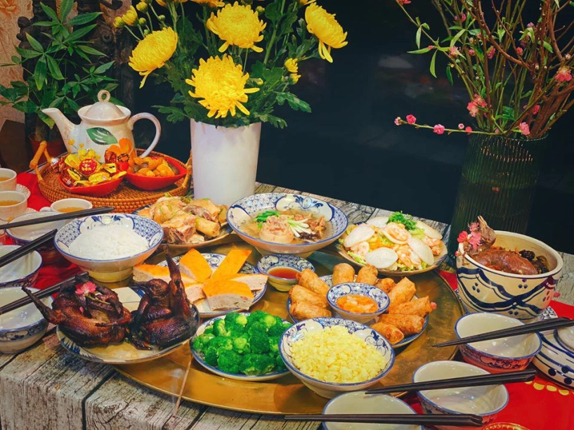 Mẹ 2 con khoe những bữa cơm cuối tuần nhà có khách khiến dân mạng phải chấm ngay điểm 10 - 10