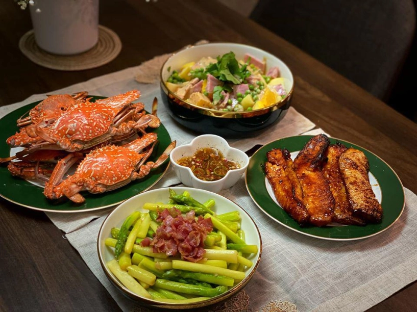 Mẹ 2 con khoe những bữa cơm cuối tuần nhà có khách khiến dân mạng phải chấm ngay điểm 10 - 20