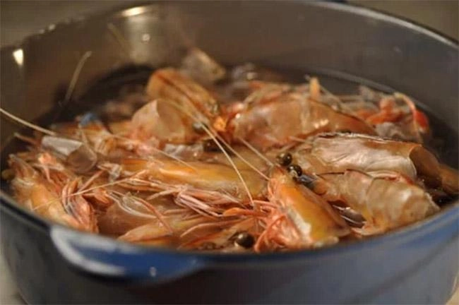 Mẹo làm bánh phồng tôm tại nhà tuyệt ngon mà đơn giản chẳng ai ngờ - 2