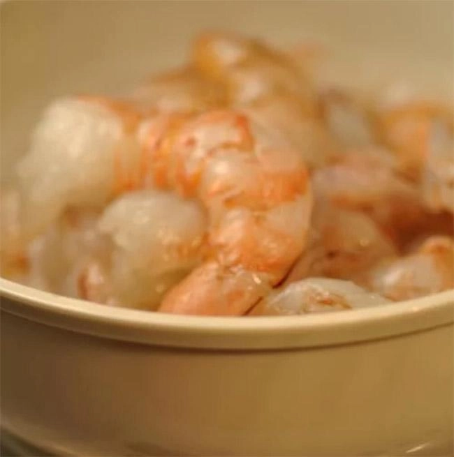 Mẹo làm bánh phồng tôm tại nhà tuyệt ngon mà đơn giản chẳng ai ngờ - 4