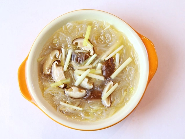 Miến nấu nấm đơn giản cho bữa sáng - 9