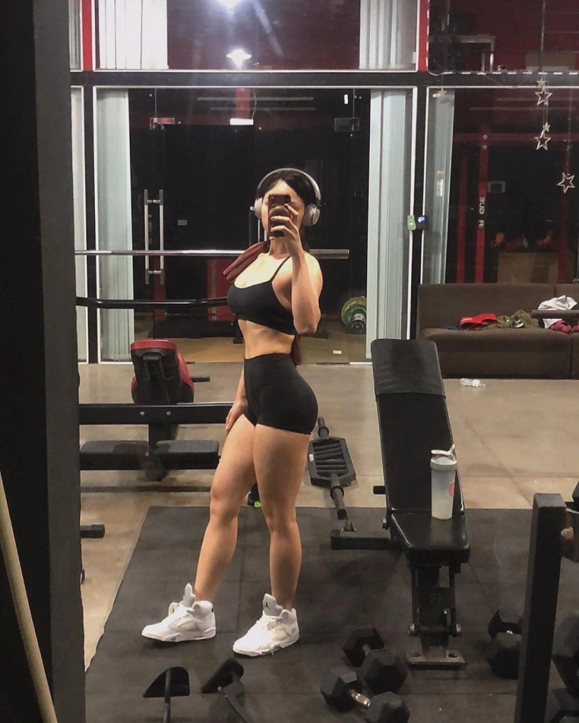 Miu lê tập đúng cách giúp cơ thể săn chắc chị em đừng nghĩ cứ đến gym là đô con - 1