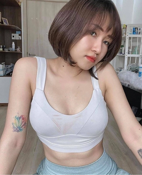 Mỹ nhân ngực tấn công mông phòng thủ khoe dáng cuốn hút với bikini làm dân tình say mê - 6