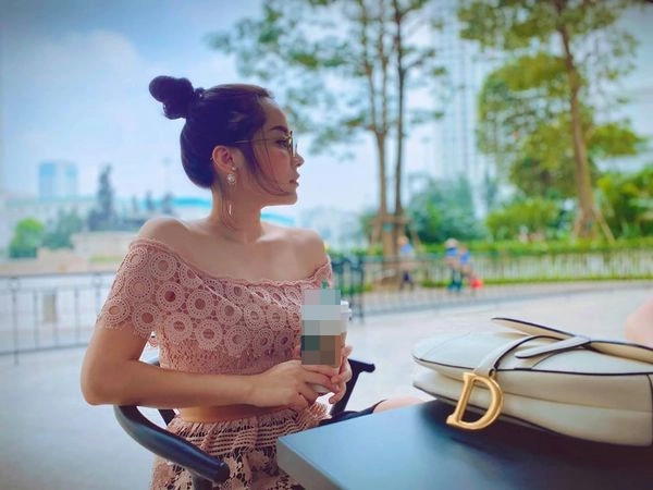 Mỹ nhân nhật ký vàng anh xưa mũm mĩm giờ là mẹ hai con mà dáng cứ dần thăng hạng - 8