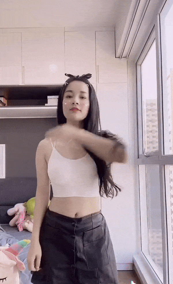 Mỹ nhân nhật ký vàng anh xưa mũm mĩm giờ là mẹ hai con mà dáng cứ dần thăng hạng - 9