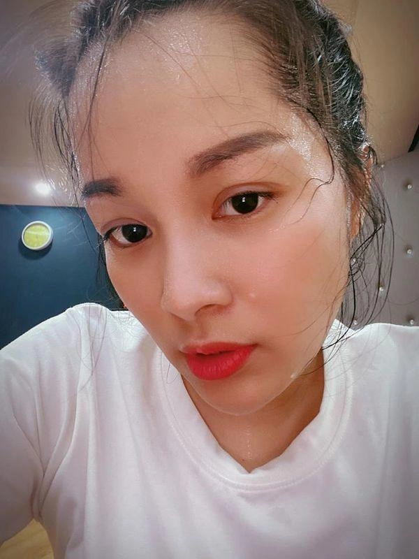 Mỹ nhân nhật ký vàng anh xưa mũm mĩm giờ là mẹ hai con mà dáng cứ dần thăng hạng - 16