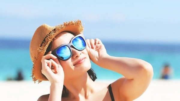Nhật lê hứng nắng khoe mặt mộc hoàn hảo liệu da cô nàng có bị tàn phá - 8