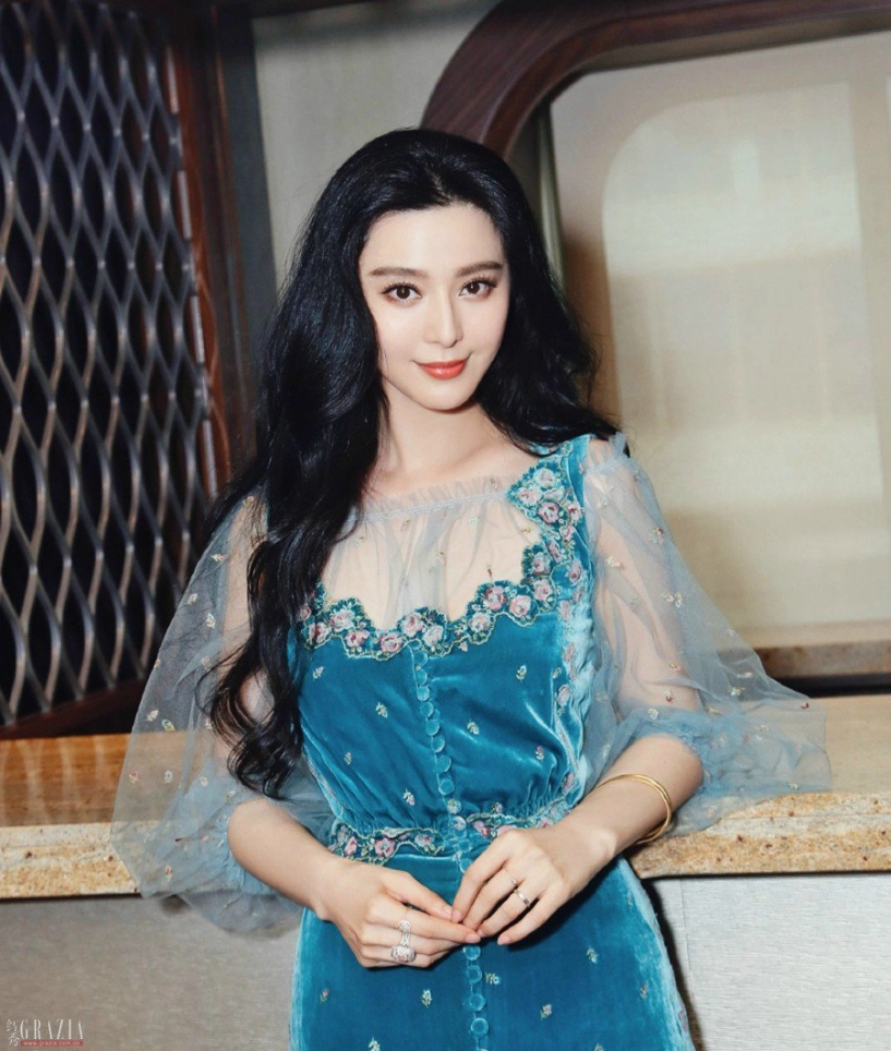 Nữ hoàng sắc đẹp phạm băng băng hé lộ loạt kí kíp để có mái tóc đen mượt bồng bềnh - 1