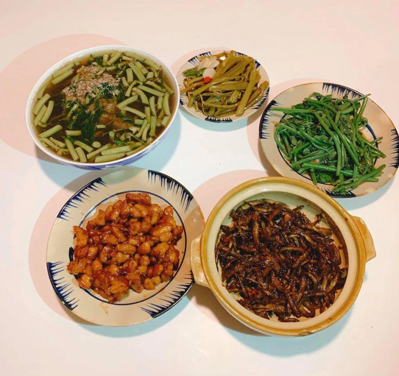 Ở nhà mùa dịch 8x ngày nào cũng nấu 3 bữa toàn món ngon chồng ăn không thấy chán - 5