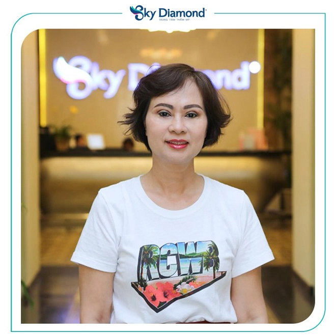 Phụ nữ trung niên nên treo mày hay cắt mí - 5
