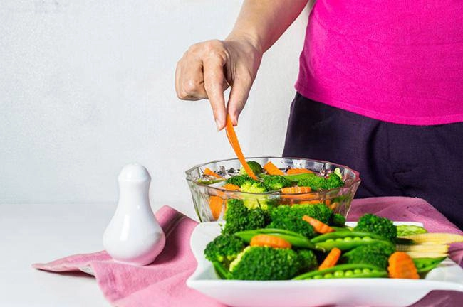 Rửa rau củ như thế nào để không còn thuốc trừ sâu - 1