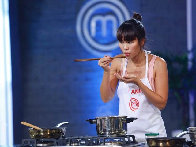 Siêu mẫu hà anh nấu ngon làm chồng ăn túi bụi ông xã tây ra tay cũng không vừa - 15