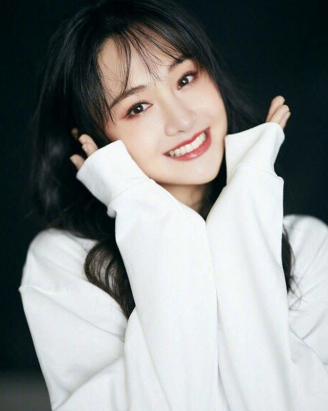 Sở hữu nhan sắc mềm mại khó tin những mỹ nhân làng giải trí này từng trải qua dao kéo - 10