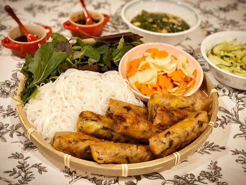 Sống ở mỹ 8x vẫn chỉ thích nấu món việt bố mẹ chồng ở chơi vài tháng cũng thích mê - 14