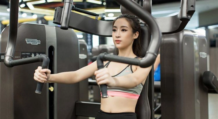 Thêm một bóng hồng bị nghi là tình mới quang hải da trắng body săn chắc không thua nhật lê - 13