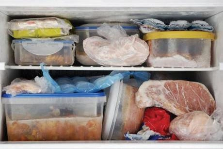 Thêm thao tác nhỏ này cá thịt gia cầm dù để lâu vẫn cứ tươi rói như vừa mới mua - 3