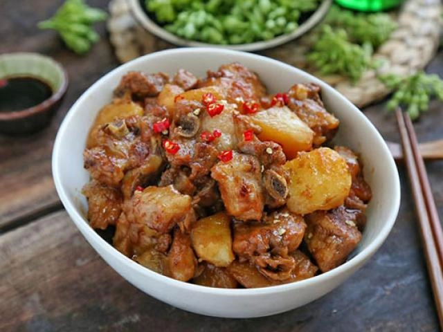 Thỉnh thoảng làm thịt cuộn khoai tây kiểu này cả nhà ăn xong lại đòi nấu tiếp - 10