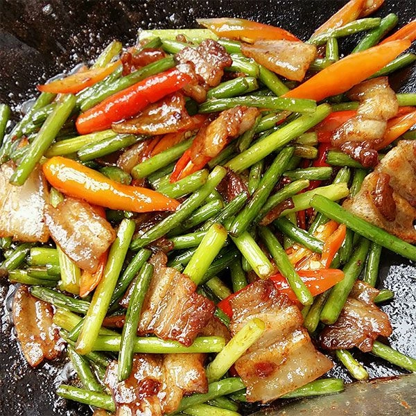 Thịt ba chỉ rang cháy cạnh với loại rau này người khó tính mấy cũng khen ngon - 5