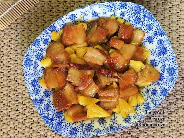 Thịt ba chỉ rang cháy cạnh với loại rau này người khó tính mấy cũng khen ngon - 7