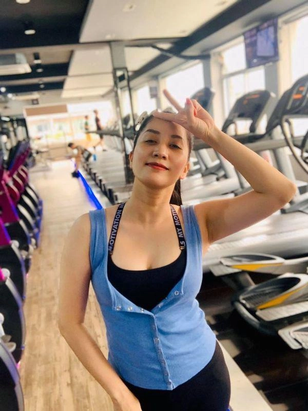 Tiếp tục hành trình lấy lại dáng ngọc ngà khánh thi áp dụng bí kíp mặc áo mưa chạy bộ - 6