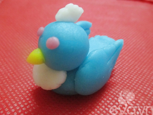 Trang trí fondant hình chim xanh dễ thương - 7