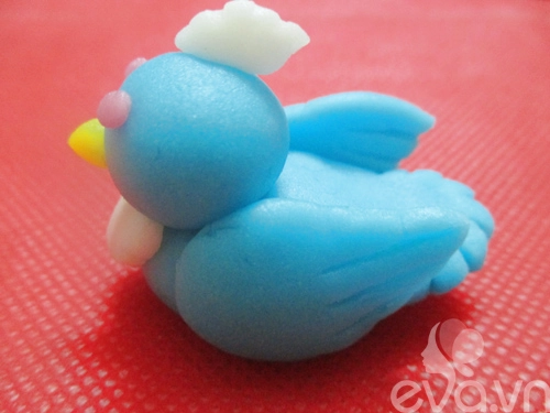 Trang trí fondant hình chim xanh dễ thương - 8