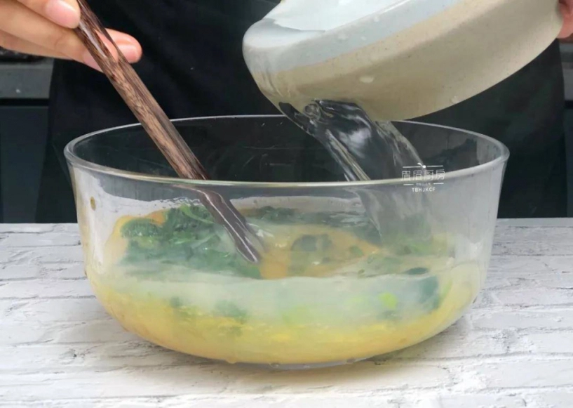 Trứng hấp tình yêu hâm nóng những ngày cả xã hội giãn cách - 3