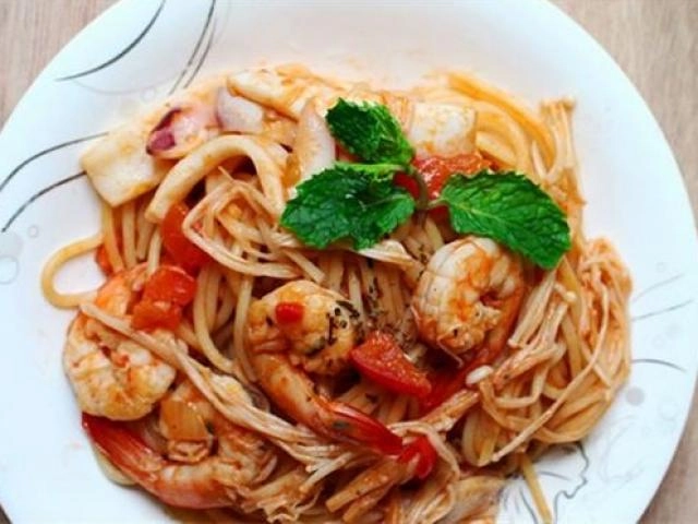Tự làm mỳ ý kem sữa hải sản giàu dinh dưỡng vị khó cưỡng như ngoài hàng - 9