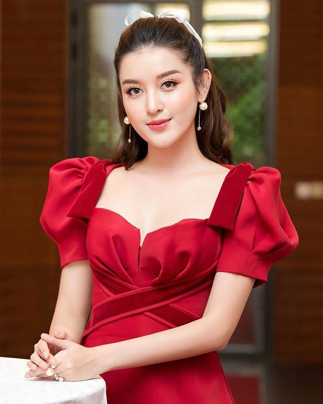 Vừa được đề cử 100 gương mặt đẹp nhất thế giới huyền my đã mắc lỗi làm đẹp - 2