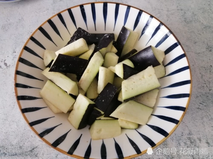 Xao ca tim ma không bi thâm đem hoa ra la thêm môt bươc nay - 2