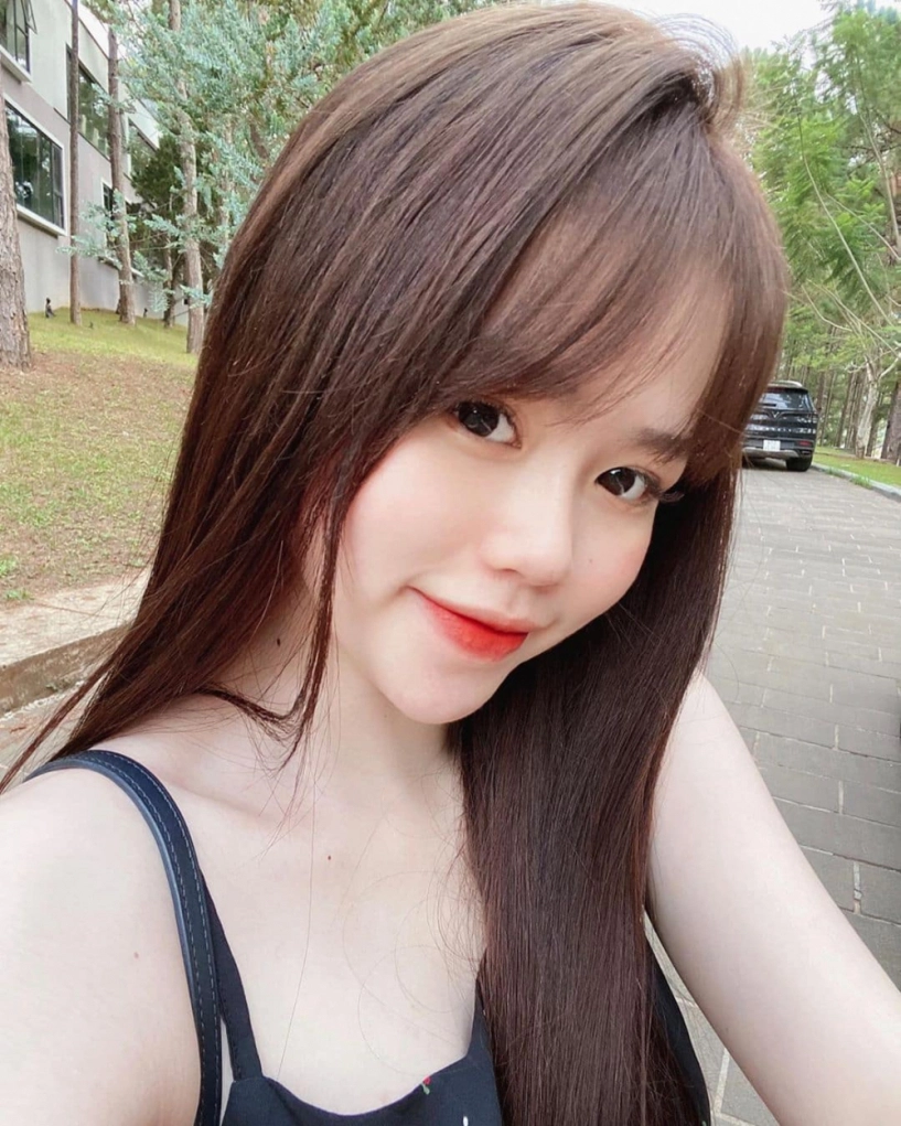 Xuất hiện cùng quang hải nhan sắc huỳnh anh gây tranh cãi nhưng chị em nên học theo điểm này - 5