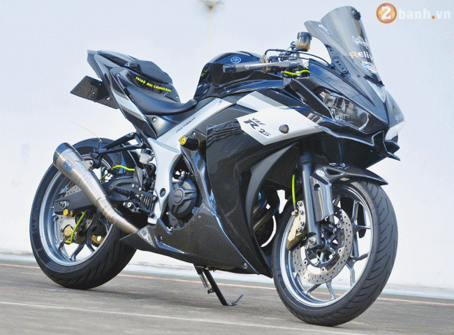 Yamaha r25 thể thao hơn trong diện mạo cực chất - 2