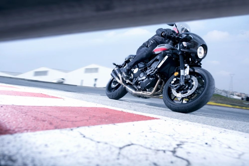 Yamaha xsr900 abarth phiên bản giới hạn vừa được ra mắt tại eicma 2016 - 18