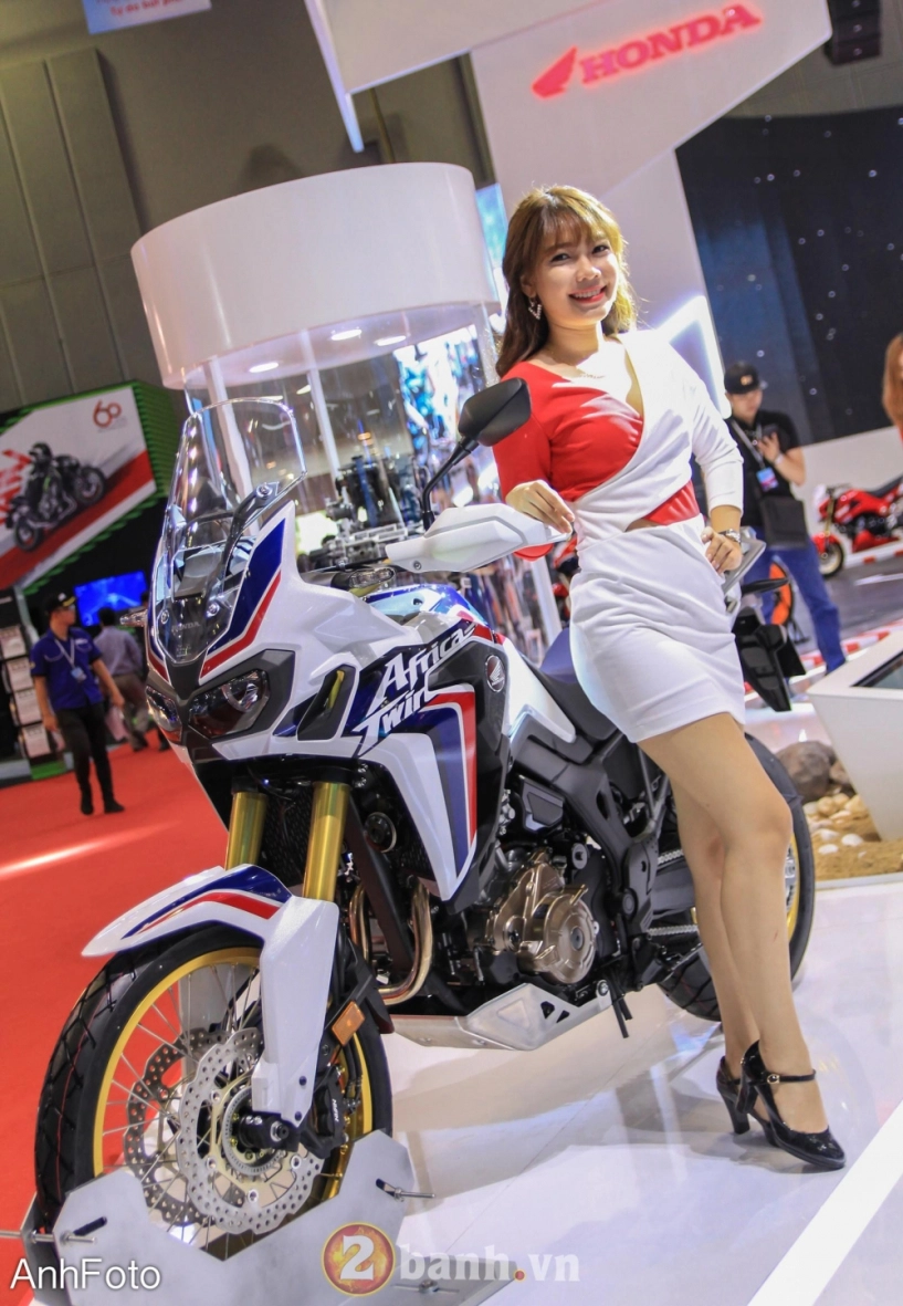 50 cô gái hot nhất vietnam motorcycle show 2017 - 14