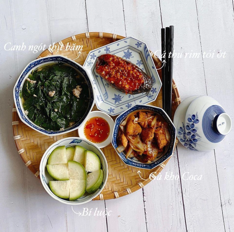 Ăn một mình nhưng bữa nào 9x cũng nấu đủ món nhìn mâm cơm dân mạng phát thèm - 3