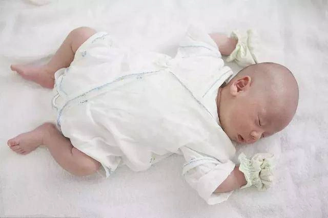 Bé 3 tháng ra đi trong khi ngủ tránh trẻ sơ sinh tử vong đột ngột 5 điều mẹ tránh - 2