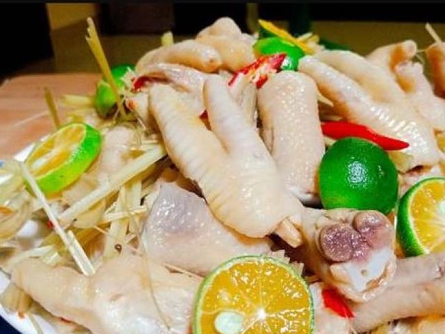 Cách làm chân gà ngâm sả tắc đơn giản mà ngon ai cũng làm được - 9