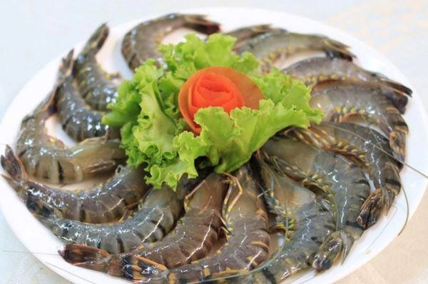 Cách làm tôm rang muối tỏi ớt đơn giản tại nhà - 1