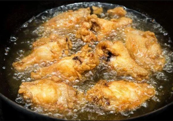 Cánh gà chiên nước mắm giòn ngon ăn hết cả đĩa mà không thấy chán - 5