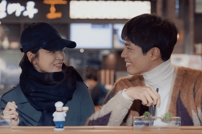 Cảnh hẹn hò đầu tiên của song hye kyo - park bo gum khiến mọt phim hàn nghẹt thở - 2