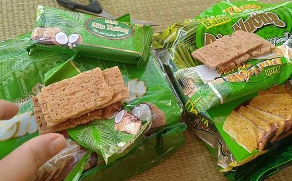 Đặc sản đà nẵng mang về làm quà không thể bỏ qua - 16