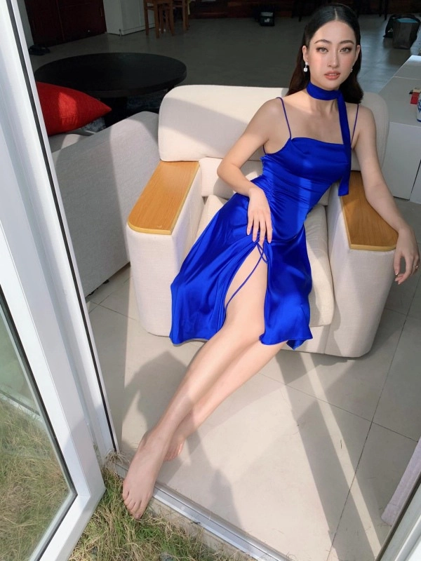 Đang mùa thi cử mà sợ béo lương thuỳ linh chăm chỉ tranh thủ ca trưa trốn đi tập gym - 11