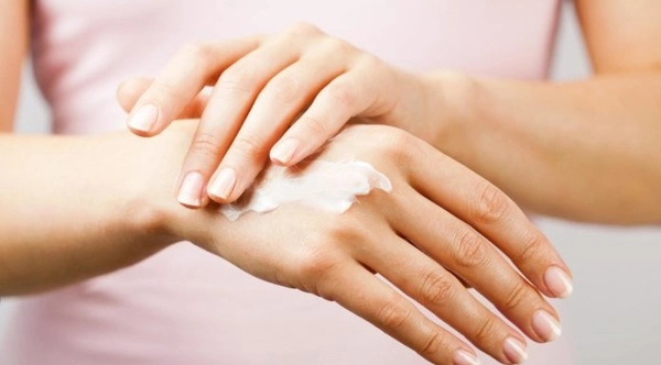 Dẫu sắc vóc ngày một lên hương ở hoa hậu làng hài vẫn còn một điểm trừ khó chối cãi - 5