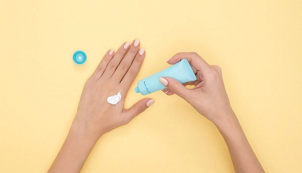 Dẫu sắc vóc ngày một lên hương ở hoa hậu làng hài vẫn còn một điểm trừ khó chối cãi - 7