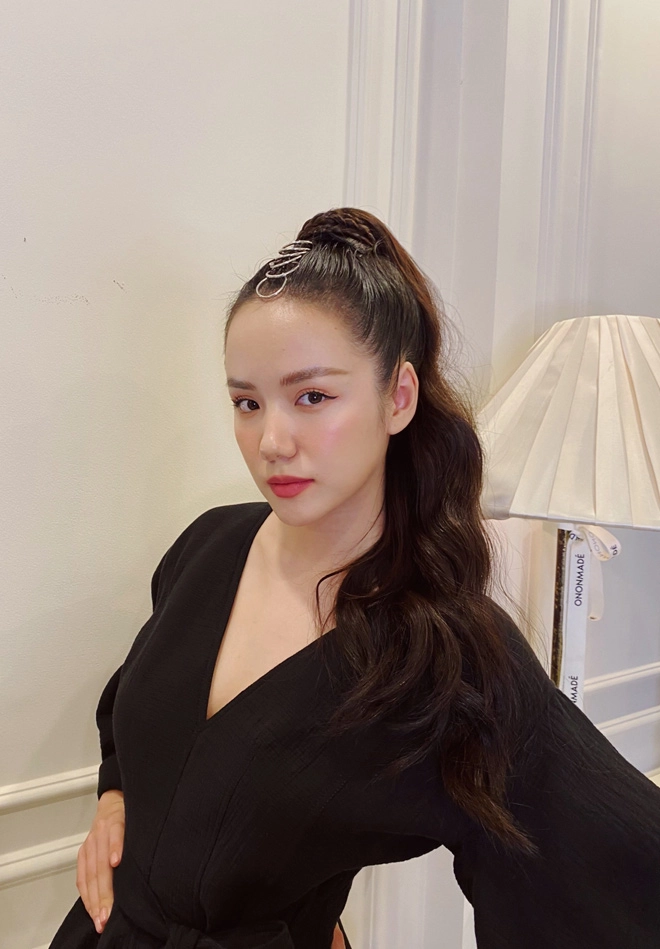 Đầu tư khủng không kém gì váy áo chính là kiểu tóc của dàn mỹ nhân việt - 4