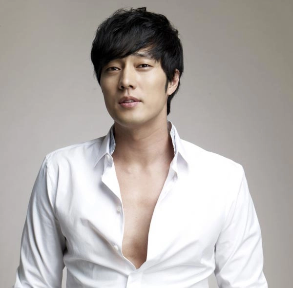 Diệp lâm anh bay sang hàn quốc mời so ji sub đến việt nam - 13