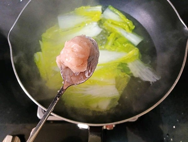Đừng vội chê canh cải thảo nhạt nhẽo thêm 2 nguyên liệu này thành món ngon tuyệt hảo - 9