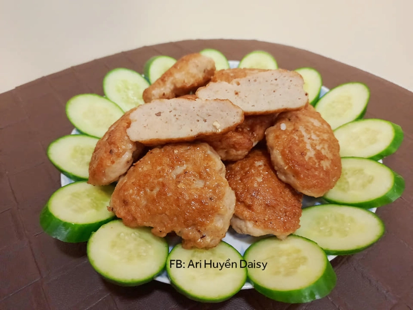 Gà công nghiệp rang không ngon nhưng làm chả như thế này thì cả nhà đòi ăn liên tục - 4