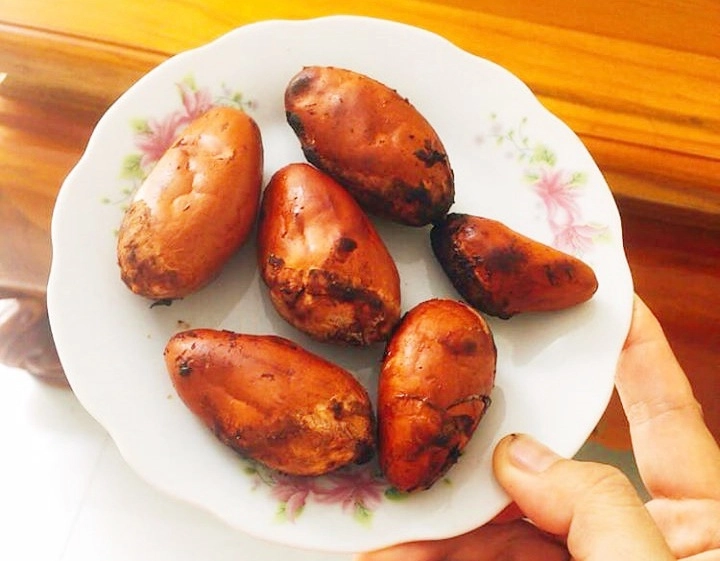 Học 8x ăn sầu riêng triệt để hạt và vỏ không vứt bỏ mà chế biến thành nhiều món ngon - 2