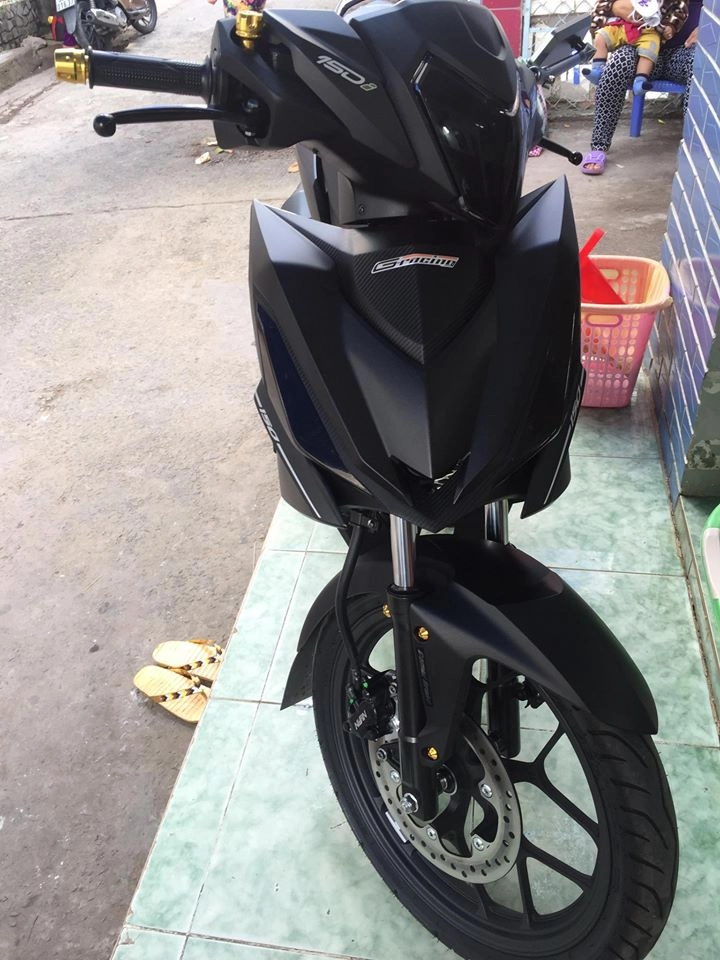 Honda winner cực ngầu với bộ áo matte black của biker bạc liêu - 4